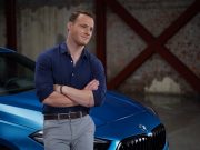 Kerem Bürsin yeni BMW 2 Serisi Gran Coupé’nin direksiyonuna geçti