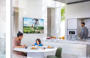 Samsung Q95T QLED Smart 4K TV, filmleri 4K kalitesinde izleyiciler ile buluşturuyor!