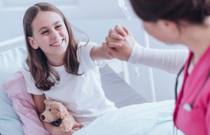 Dünyada her 3 dakikada 1 çocuk, kanser tanısı alıyor