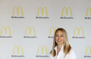 Mcdonald’s lezzetleri görme engelliler için seslendirildi