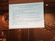 Eğitim hizmeti, fırsat eşitliğini sağlayacak şekilde Devlet tarafından verilmelidir