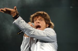 Mick Jagger ve Dave Grohl yeni şarkılarını müzikseverlerle paylaştı: “Eazy Sleazy”