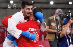 Olimpik Anneler projesinin sporcularından Eray Şamdan Gümüş Madalya kazandı