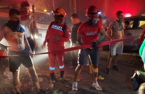 AKUT, Akdeniz yangınlarında 184 insanın ve yüzlerce hayvanın kurtarılmasına destek oldu