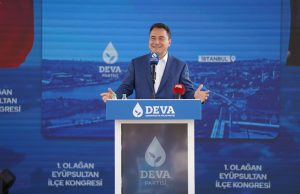 Ali Babacan: “Çocukların oynadığı alanda panzer geziyorsa Kürt meselesi vardır”