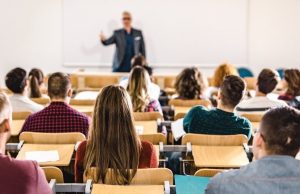Öğrenciler kayıtlarını donduruyor