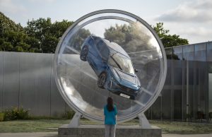 Yeni Peugeot 408, ‘küre’ ile dikkatleri üzerine çekiyor!