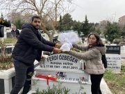 Türk Eğitim Vakfı Bağışçısı Ferdi Özbeğen kabri başında anıldı