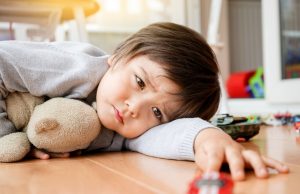 Çocuğunuz dalgın bakıyorsa epilepsi belirtisi olabilir!