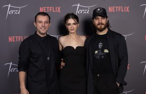 Netflix, yeni dizisi Terzi‘nin lansmanını ekibin bir araya geldiği bir yemek ile kutladı