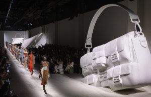 FENDI İLKBAHAR/YAZ 2024 KADIN KOLEKSİYONU