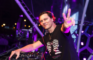 Dünyaca ünlü DJ Tiësto İstanbul’da sahne alıyor!