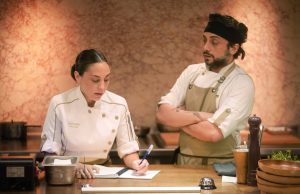 Burak Deniz ve Öykü Karayel’in başrollerini paylaştığı orijinal film ‘Umami’den yeni kareler yayınlandı!