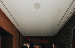 İstanbul’da Cumartesi Gecesi Eğlence Hayatı Madhu’s Madnight Partileri ile yeniden tanımlanıyor
