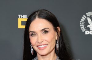 Demi Moore 77. Amerikan Yönetmenler Birliği Ödül Gecesinde Messika ile göz kamaştırdı
