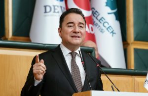 Türkiye AK Parti’den de, CHP’den de büyüktür