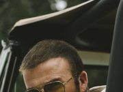 EYEWEAR BY DAVID BECKHAM, YENİ SS26 GÖZLÜK KAMPANYASINI SUNAR